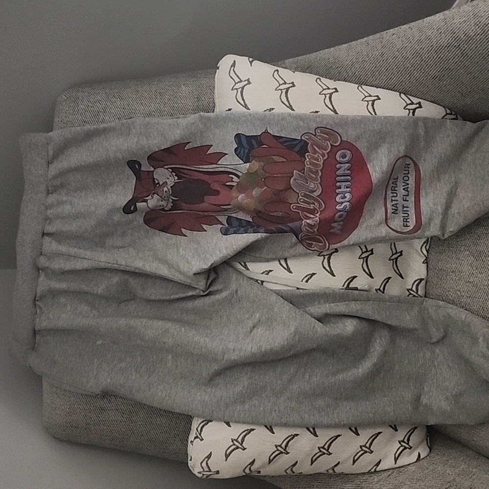 Moschino Dandy Candy Capri Set! - image 8